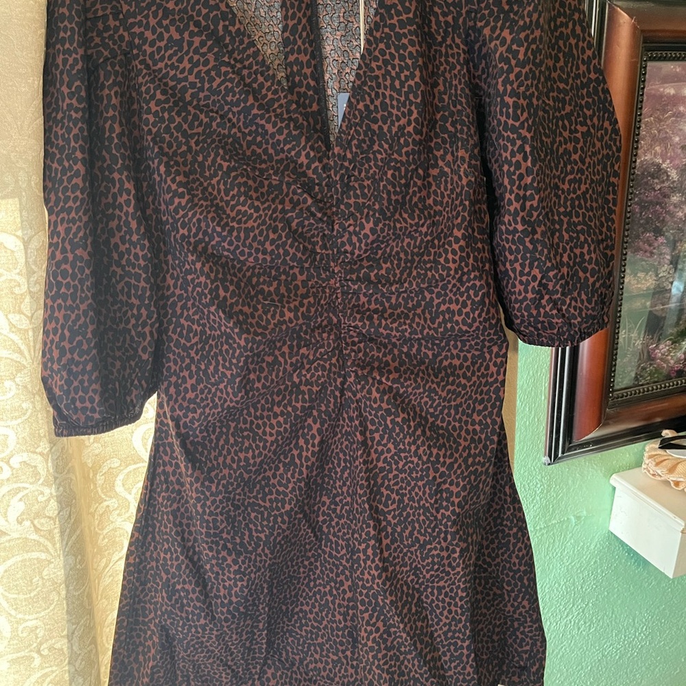 Universal Thread Black and White Ruched Notched Collar Dress